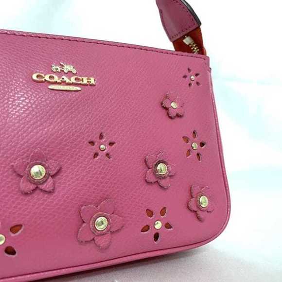 Coach Pouch ec-24044 Pink F65471 PVC Leather Studs COACH Chain Flower Women's